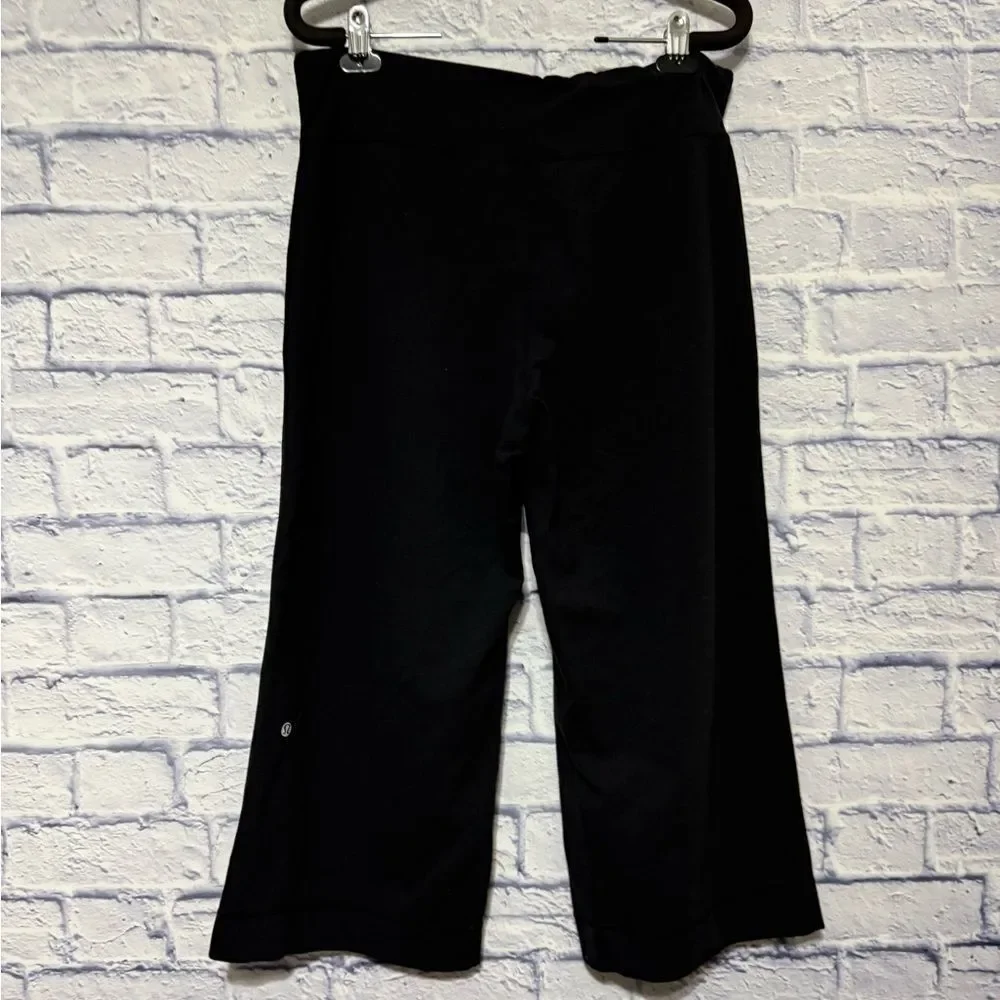 Lululemon wide leg crop yoga pants black
